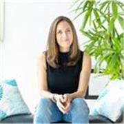 Doctora en Psicología con certificación en mindfulness. Tengo una pasion para ayudarte explorar temas psicologicas academicas. 