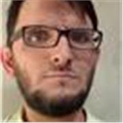 Profesor de Historia que enseña a viajar en el tiempo para hacer que estudiar sea una experiencia de aprendizaje