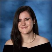 Profesora de ESO y Primaria, imparte clases a niños/as de todas las asignaturas desde los 7 años hasta los 16