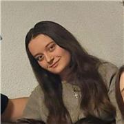 Ich gebe gerne Nachhilfe für Grundschüler, die ein paar Probleme in Mathe oder in anderen Fächern haben sowie Deutsch