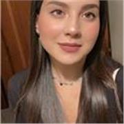 Studentessa di Scienze della formazione primaria offre supporto nei compiti e Doposcuola