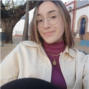 Graduada en Geografía e Historia. Actualmente curso el Máster en Profesorado. Disponible para Primaria y Secundaria.