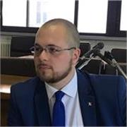 Insegnante di diritto offre lezioni private per studenti di scuole superiori o aiuto nella preparazione degli esami e della tesi per studenti universitari