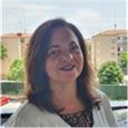 Profesora de apoyo especializada en Primaria, Pedagogía Terapéutica e Infantil. Con amplia experiencia profesional