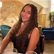 Étudiante en droit à la faculté, je possède de nombreuse certification en allemand notamment le bac et l’enseignerais avec plaisir