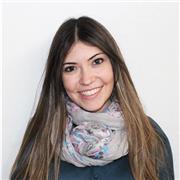 Graduada en farmacia, con amplios conocimientos en la rama química y sanitaria