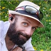Pianista diplomato in Conservatorio con lode offre lezioni di pianoforte, teoria musicale, analisi e storia della musica