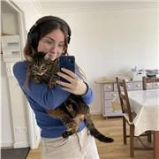 Étudiante bilingue alld à Sciences Po Strasbourg - Spécialisée en sciences politiques, géographie, droit, économie et philosophie.