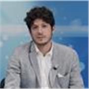 Giornalista professionista esperto di televisione e carta stampata 