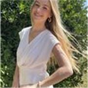 Puedo dar inglés y biología a cualquier edad escolar. 