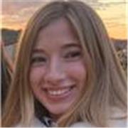 Profesora titulada en inglés C1 con un excelente. 
