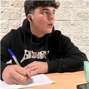 Doy clases particulares a precio negociable a niños de primaria preferentemente o 1º de la ESO, me gustan mucho los niños