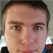 Insegnante di storia per elementari, medie e superiori. Abito a Inveruno (Mi) e sarò disponibile sia Online sia in presenza