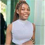 I am a highly proficient English speaker and experienced tutor. I help my students build confidence in their communication skills