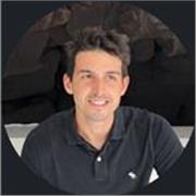 Profesor científico - tecnológico imparte clases de Física, química y matemáticas