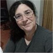 Maestra de inicial imparte clases de dibujo y pintura