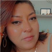 Maquilladora profesional y Estéticista