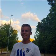 Estudiante de ingeniería informática, con paciencia y apto para impartir clases de asignaturas de primaria a la ESO