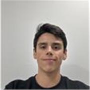Soy una persona con mucha iniciativa que quiere que sus alumnos disfruten mientras aprenden, pero manteniendo la profesionalidad.