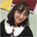 İngilizceyi pratik ve keyifli şekilde öğreten bir eğitmenim. Derslerim her seviyeye uygun.