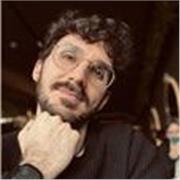 Dottore in Medicina Veterinar, impartisco lezioni di chimica e biologia e per esami del CdL