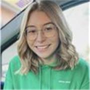 lezioni di spagnolo, ragazza con certificato di lingua ricevuto in spagna impartisce lezioni di spagnolo