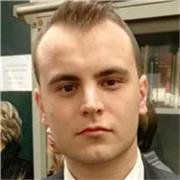 Laureato in filologia classica offre lezioni e aiuto compiti per materie letterarie ad alunni di ogni grado.