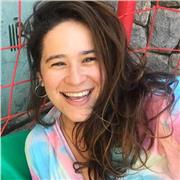 Sou artista visual e design e minhas aulas são criativas e artísticas