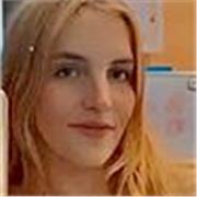 Soy una persona responsable e interesada. Tengo experiencia en cuidado de criaturas y de monitor de patio y comedor en primaria