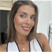 Profesora de economía, matemáticas e incluso asignaturas de carrera como Contabilidad. Buena media en la carrera acreditable. 