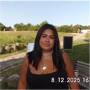 Soy Montse, profesora particular con experiencia y pasión por enseñar. Ofrezco clases personalizadas según tu nivel y tus metas