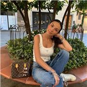 diplomata al liceo scientifico linguistico offre lezioni di inglese