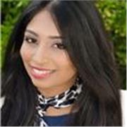 Career coaching for aspiring professionals remotely and in London and Surrey.

20 years of experience as a lawyer/other.