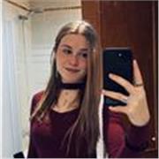 Soy una chica que esta en segundo de carrera que le encanta cuidar a niños y ayudar al aprendizaje.