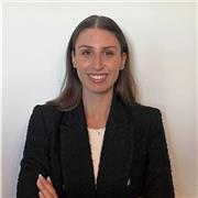 Laureata Magistrale offre lezioni di francese facili, chiare e coinvolgenti – con un tocco internazionale!