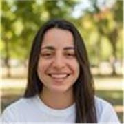 Sono di madrelingua spagnola e ho esperienza pregressa nell'insegnamento, in particolare nel campo del marketing. Adesso mi dedico