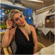 Profesora de Lengua Castellana y Literatura con bastante manejo para diferentes niveles.