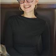 Diplômée de mathématiques avec expérience dans l’enseignement, je propose des cours en ligne du lycée à l’âge adulte