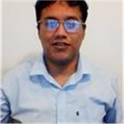 Profesor de Ingeniería Civil con especialidad en estructuras y amplia experiencia