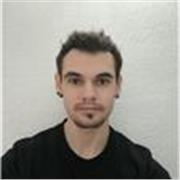 Soy muy enérgico, me adapto a las necesidades de cada alumno y focalizo la enseñanza a disfrutar de la música. Mi especialidad son los niños aunque me adapto a cualquier perfil.