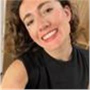 Hola! Soy Eva, músico profesional, mi instrumento es el violín y soy profesora de lenguaje musical, violín, primeros pasos en el piano y música para bebés