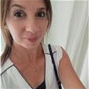 Formatrice expérimentée offrant des cours de français entièrement en ligne