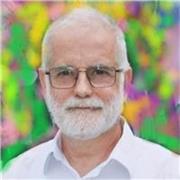 Soy licenciado en Ciencias Físicas con larga experiencia en clases de Matemáticas, Física y Química en secundaria (bachillerato) y universidad de forma regular como profesor titular y como profesor particular