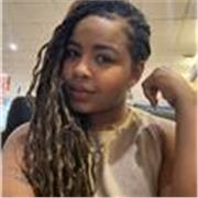 Profesora de español para niños y adultos con 2 años experiencia fomentando una atmósfera de aprendizaje solidaria y empática.