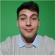 Studente di Ingegneria Edile-Architettura impartisce lezioni di Matematica online per studenti di scuole medie e superiori