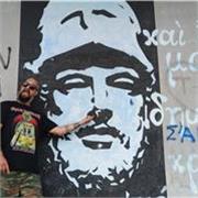 Ti ha sempre incuriosito apprendere il greco il più delle volte quello che impari non si lega con l'utilizzo quotidiano che ne dovrai fare. Questo perche quando ti ritrovi per strada o su un luogo di lavoro, le persone parlano, comunicano e pensano in man