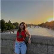 Profesora de matemáticas o lenguas graduada en bachillerato con matrícula de honor