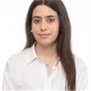 Maestra titulada en Infantil y estudiante de Primaria, imparte clases de apoyo educativo a nivel de primaria y primeros cursos de 