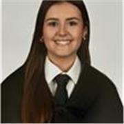 Graduada en bachillerato con nota sobresaliente en inglés