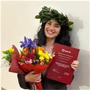Ciao! Sono Caterina, ho 24 anni e abito a Roma. Offro lezioni e aiuto compiti per le lingue inglese e francese. 